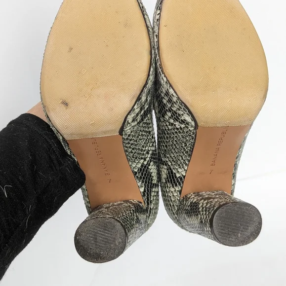 Banana republic leather snake skin pattern heels - Picture 13 of 16